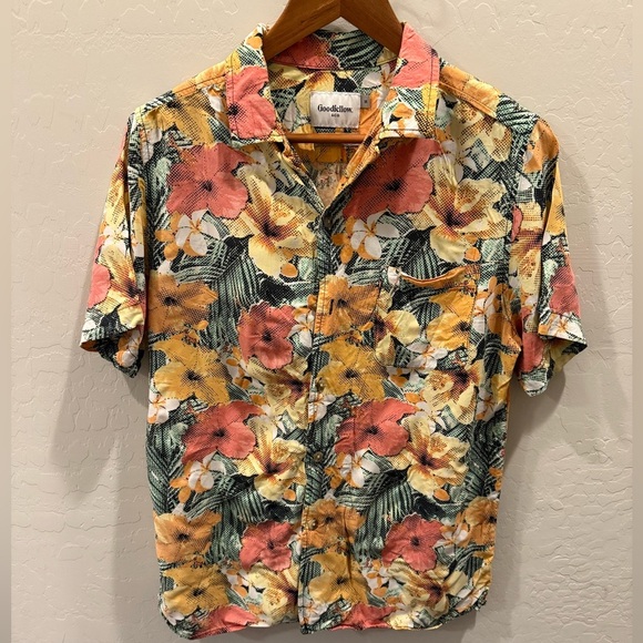 **Goodfellow Men’s Hawaiian Camp Shirt – Size M** - Picture 1 of 5